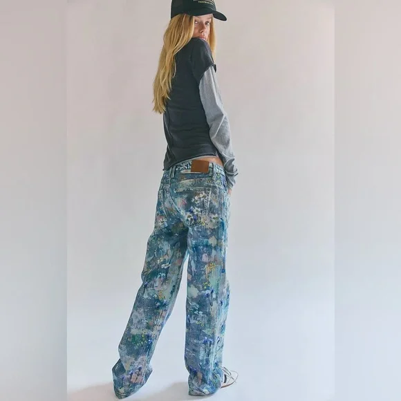 678. FREE PEOPLE  Tennessee Low-Rise Illusions Jeans in Floral Canvas NWT $198 - Picture 8 of 12